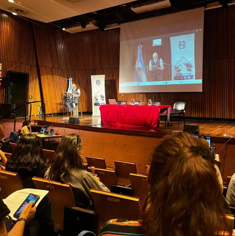 El X Encuentro Nacional de Catalogadores se desarrolló en el auditorio Jorge Luis Borges de la Biblioteca Nacional Mariano Moreno. INVITADA POR LA BIBLIOTECA NACIONAL MARIANO MORENO