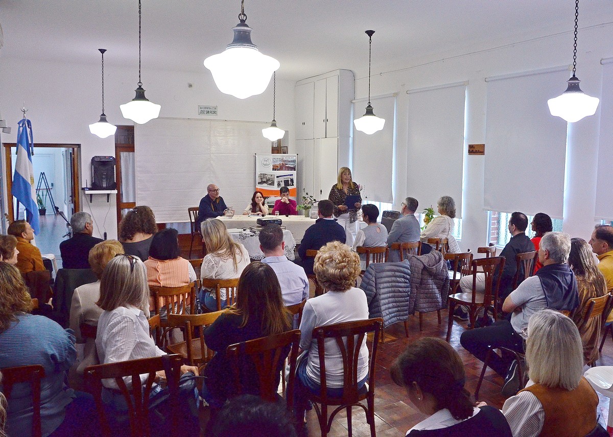 Presentación La Cruz del Sur Alvear 06