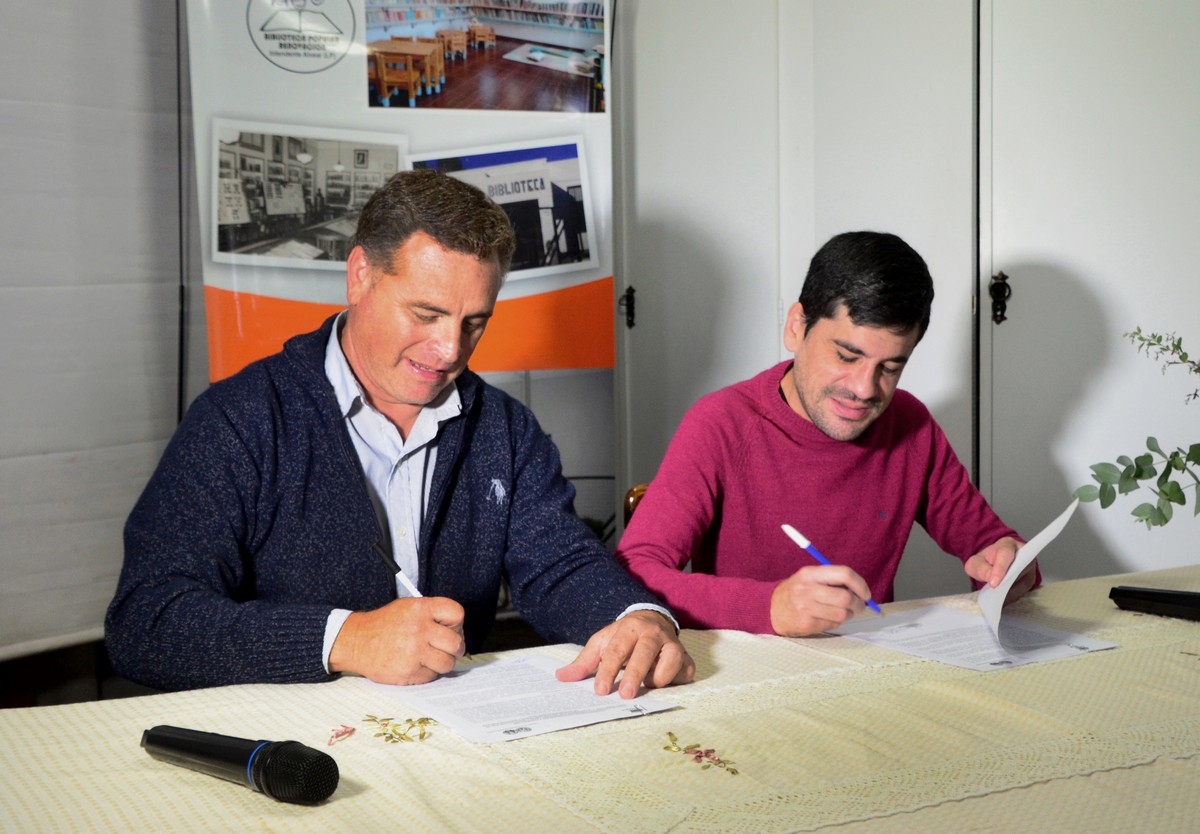 Presentación La Cruz del Sur Alvear 09